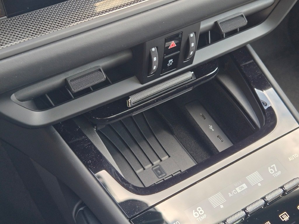 New 2025 Porsche Cayenne GTS image 25