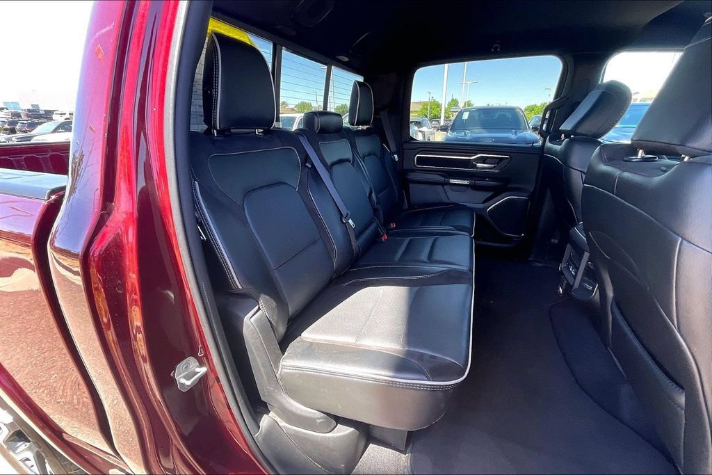 Used 2025 RAM 1500 Laramie AWD/4WD image 27