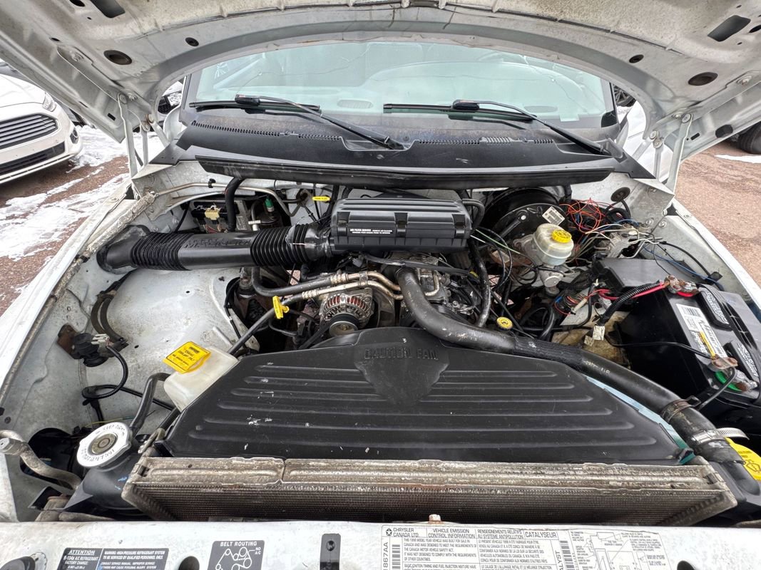 Used 1998 Dodge Ram 1500 Truck ST image 3