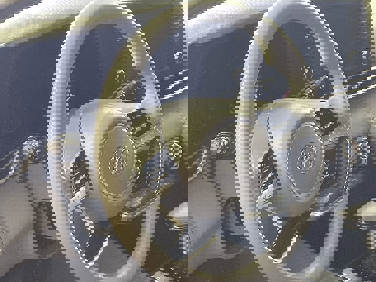 Used 2022 Hyundai Elantra SEL w/ Cargo Package FWD image 12