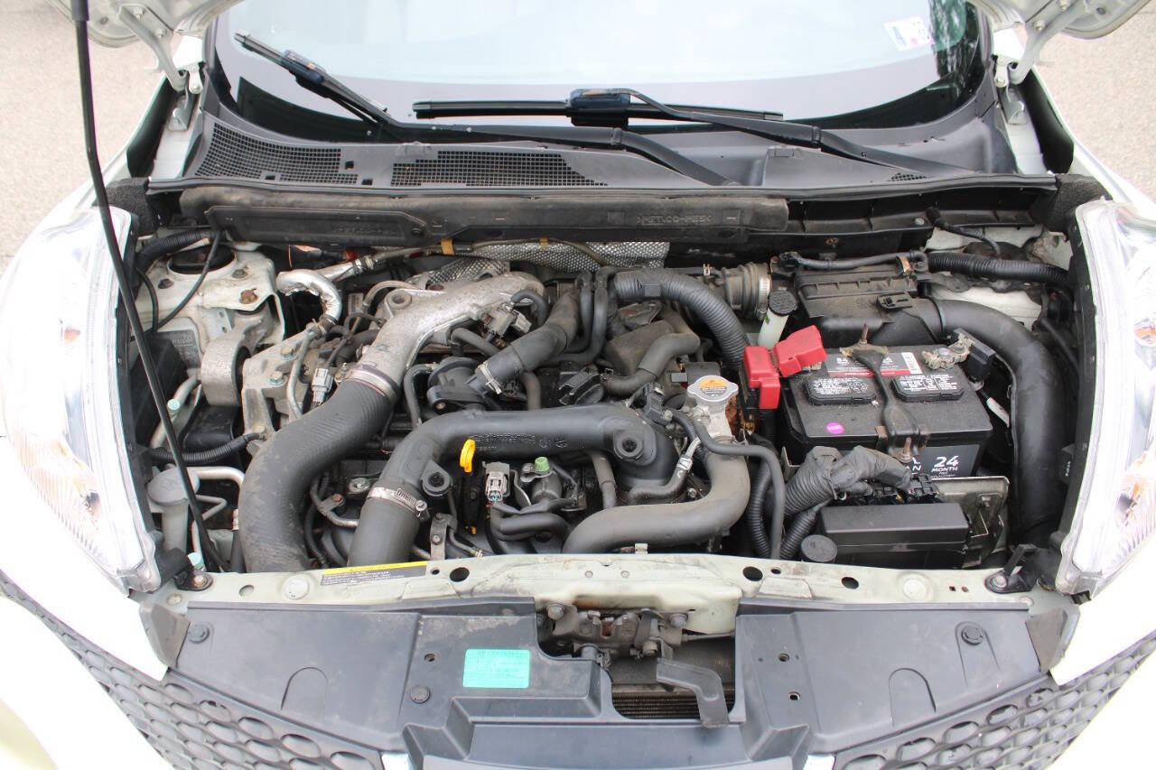 Used 2012 Nissan Juke SV AWD/4WD image 17