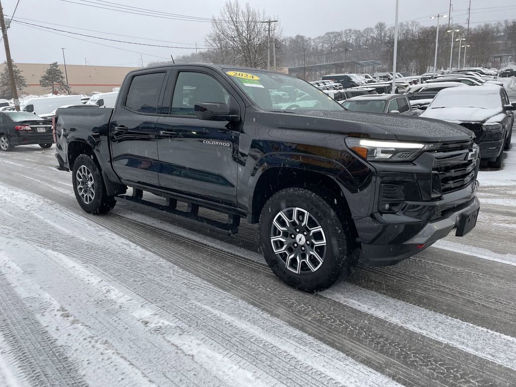 Used 2024 Chevrolet Colorado Z71 w/ Z71 Convenience Package 2 image 6
