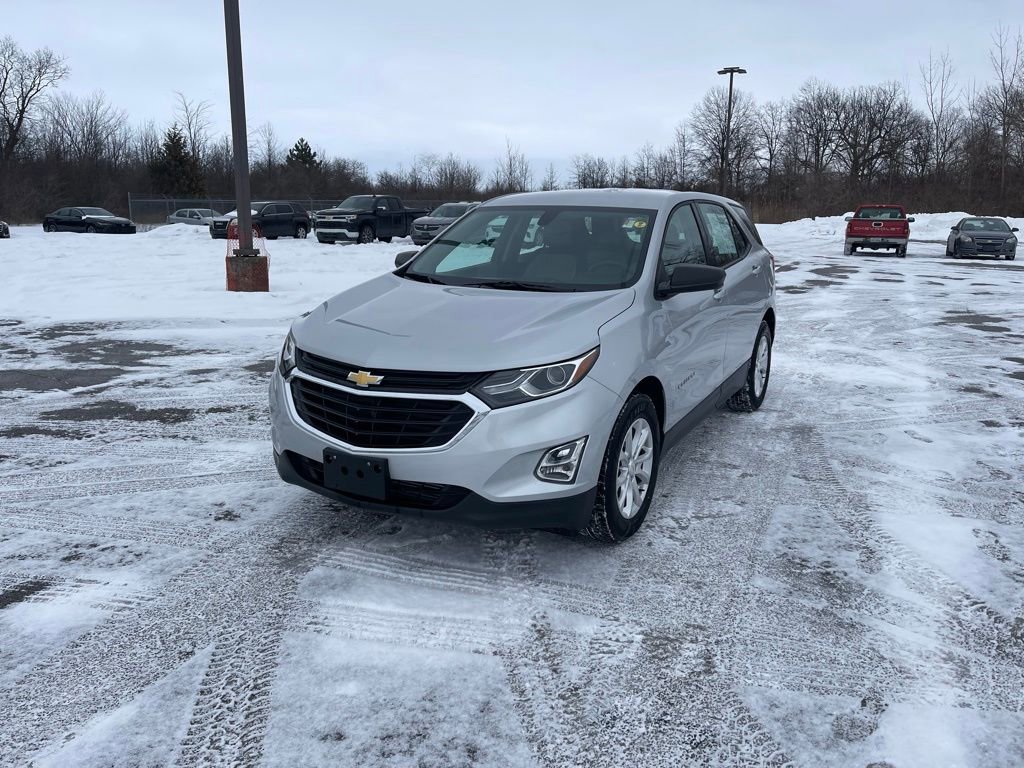 Used 2018 Chevrolet Equinox LS image 1