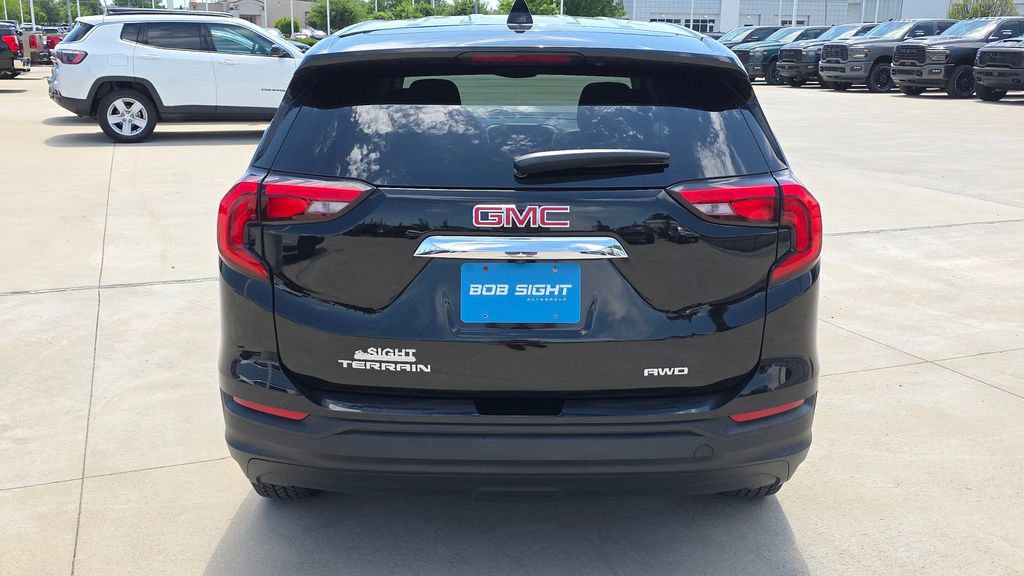 Used 2018 GMC Terrain SLE AWD/4WD image 4