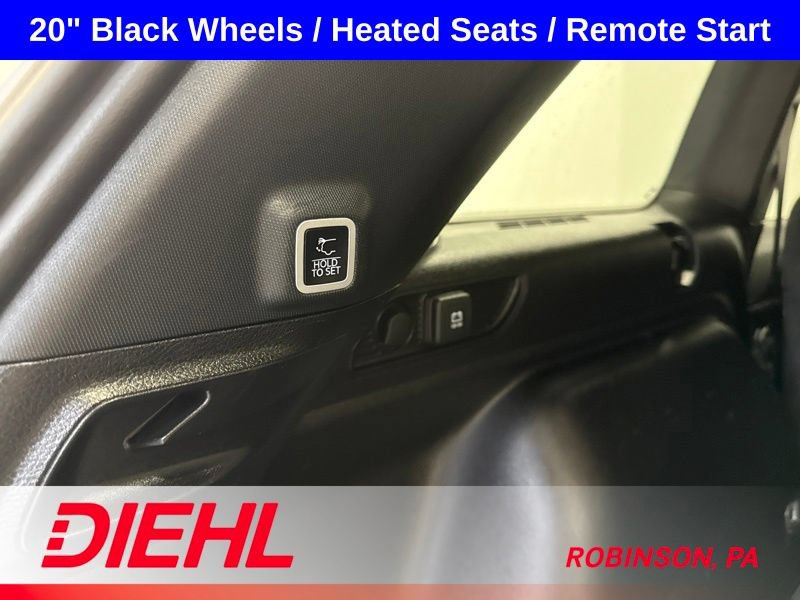 Used 2023 Jeep Grand Cherokee Altitude AWD/4WD image 11