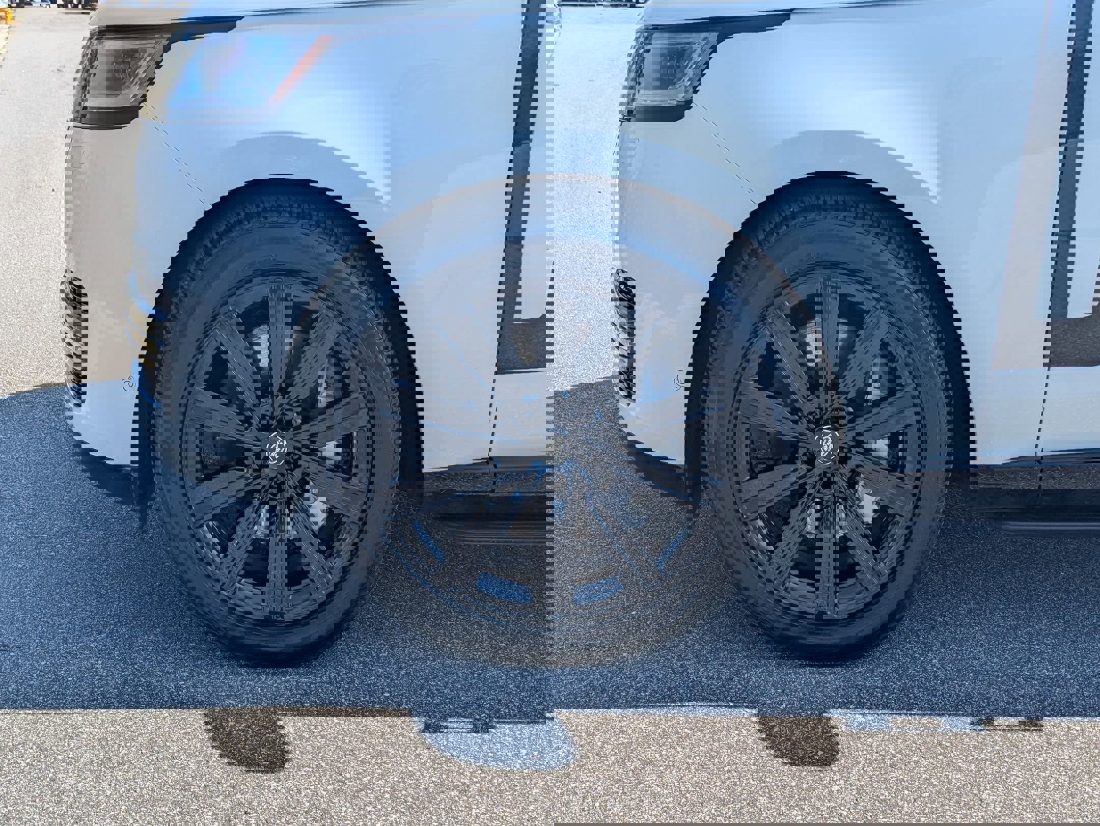 Certified 2023 Land Rover Range Rover Long Wheelbase SE image 33