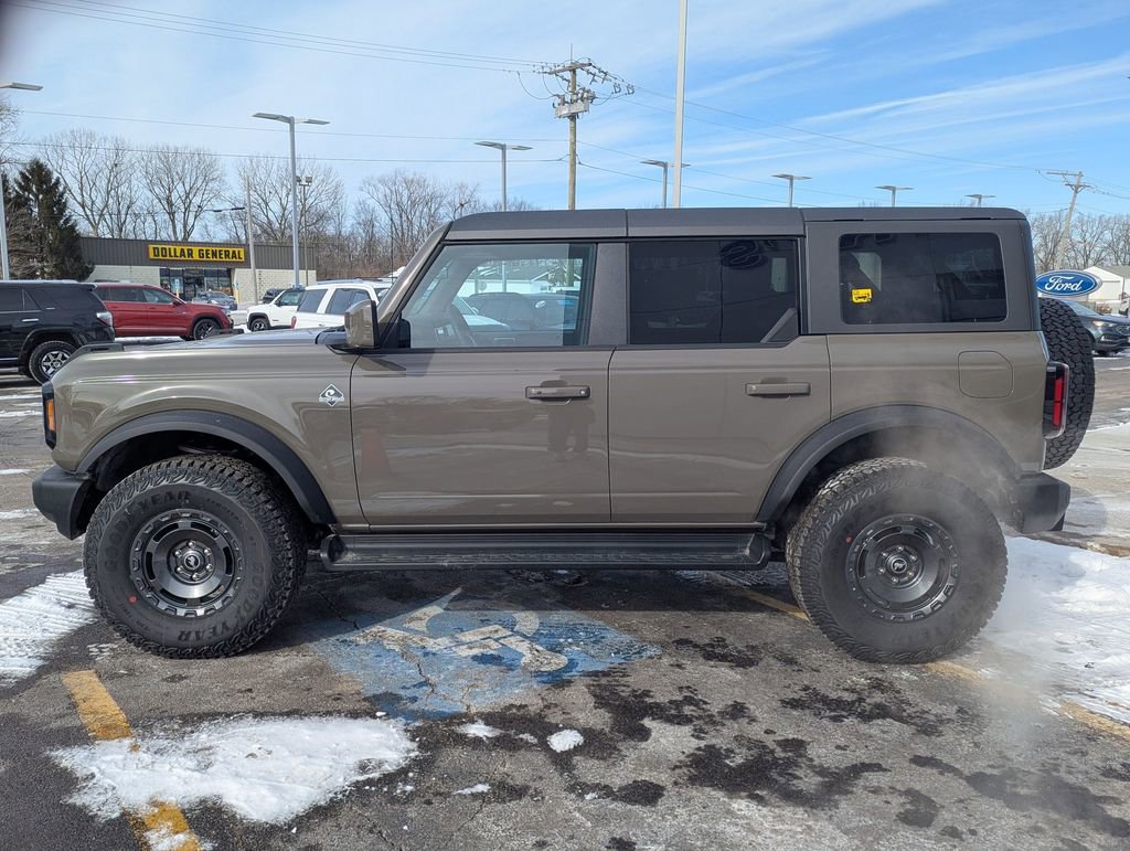 New 2025 Ford Bronco Outer Banks w/ Sasquatch Package image 3