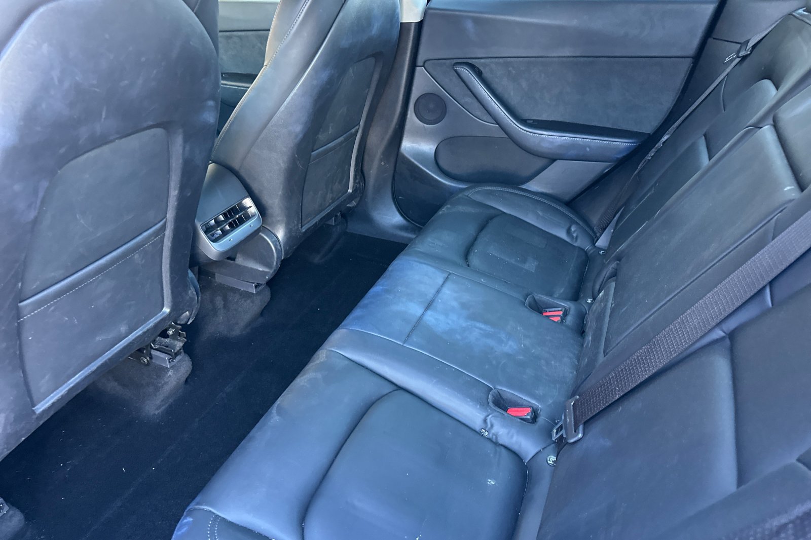 Used 2022 Tesla Model Y Long Range AWD/4WD image 11