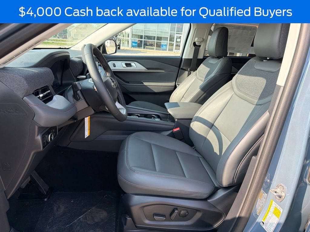 New 2026 Ford Explorer Active w/ Active Comfort Package AWD/4WD image 10