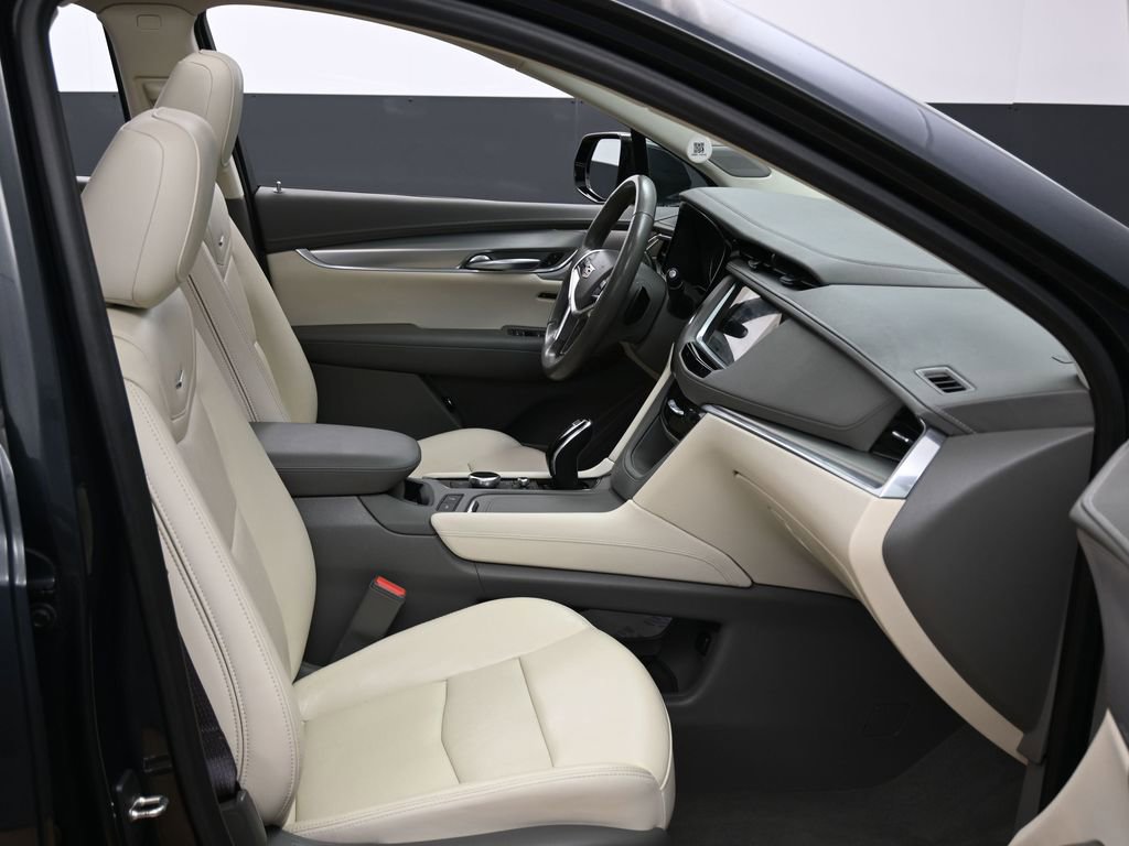 Used 2021 Cadillac XT5 Premium Luxury image 39
