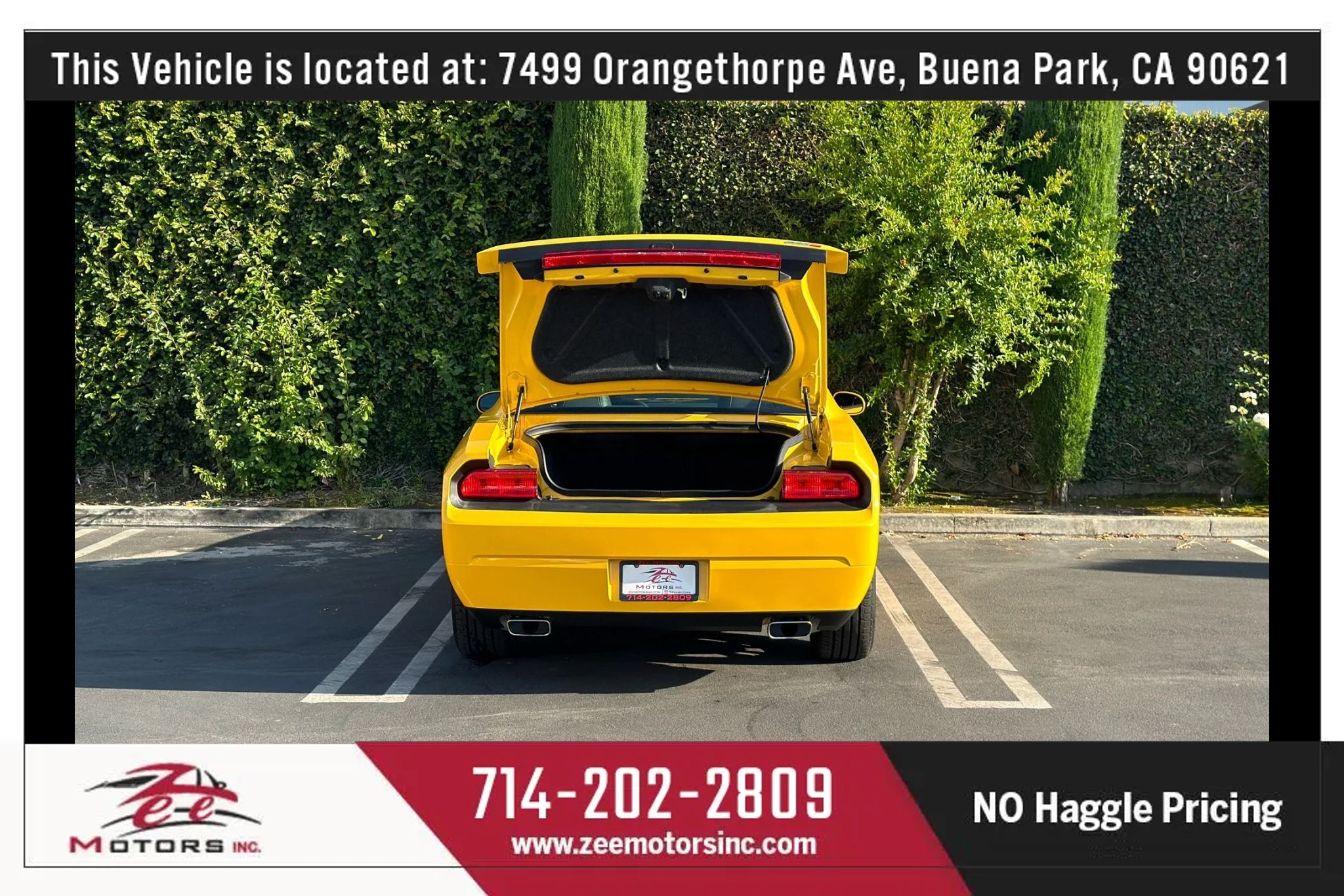 Used 2012 Dodge Challenger SRT8 Yellow Jacket w/ Premium Sound Group RWD image 15
