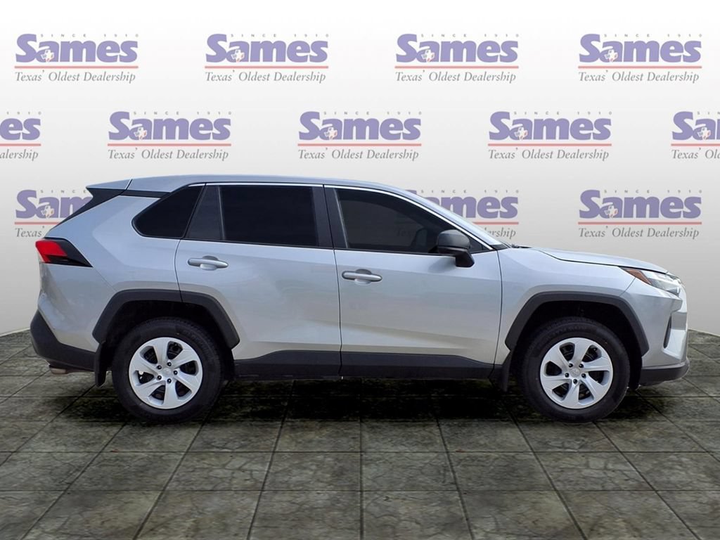 Used 2023 Toyota RAV4 LE FWD image 8
