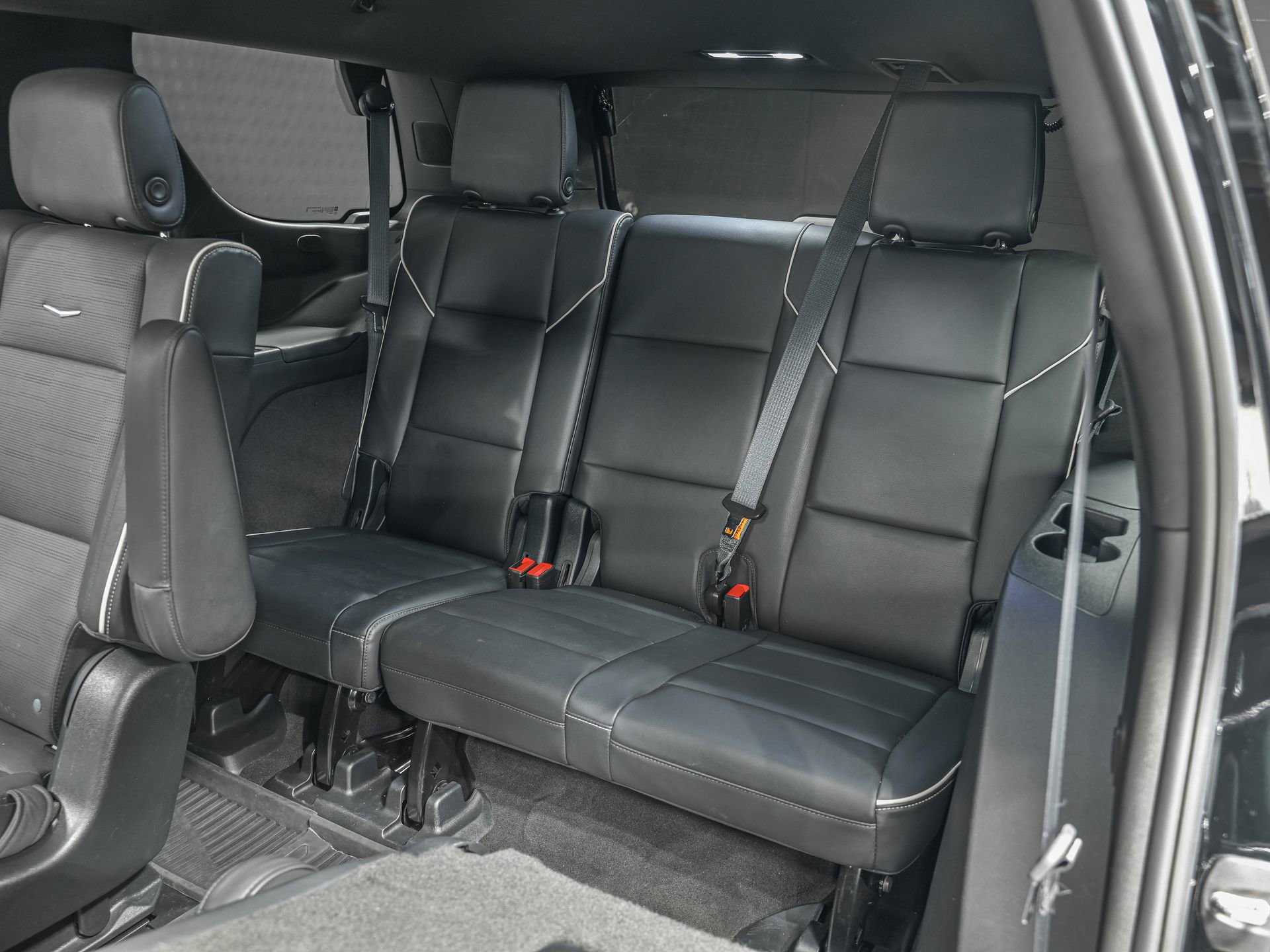 Used 2023 Cadillac Escalade Premium Luxury w/ LPO, Floor Liner Package image 30