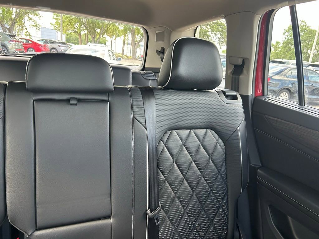 Used 2024 Volkswagen Atlas SEL Premium R-Line AWD/4WD image 14