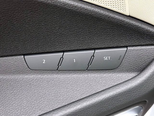 Certified 2024 Audi Q8 e-tron Premium Plus w/ Premium Plus Package AWD/4WD image 22