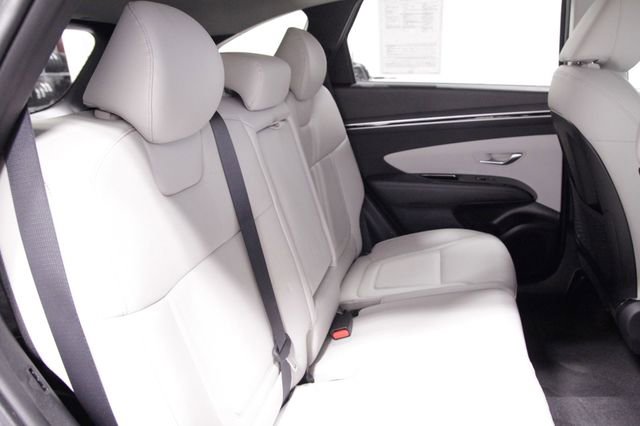 Used 2022 Hyundai Tucson Limited w/ Cargo Package image 18