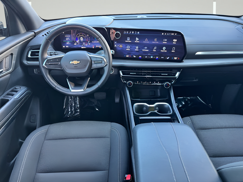 Used 2024 Chevrolet Traverse LT FWD image 10