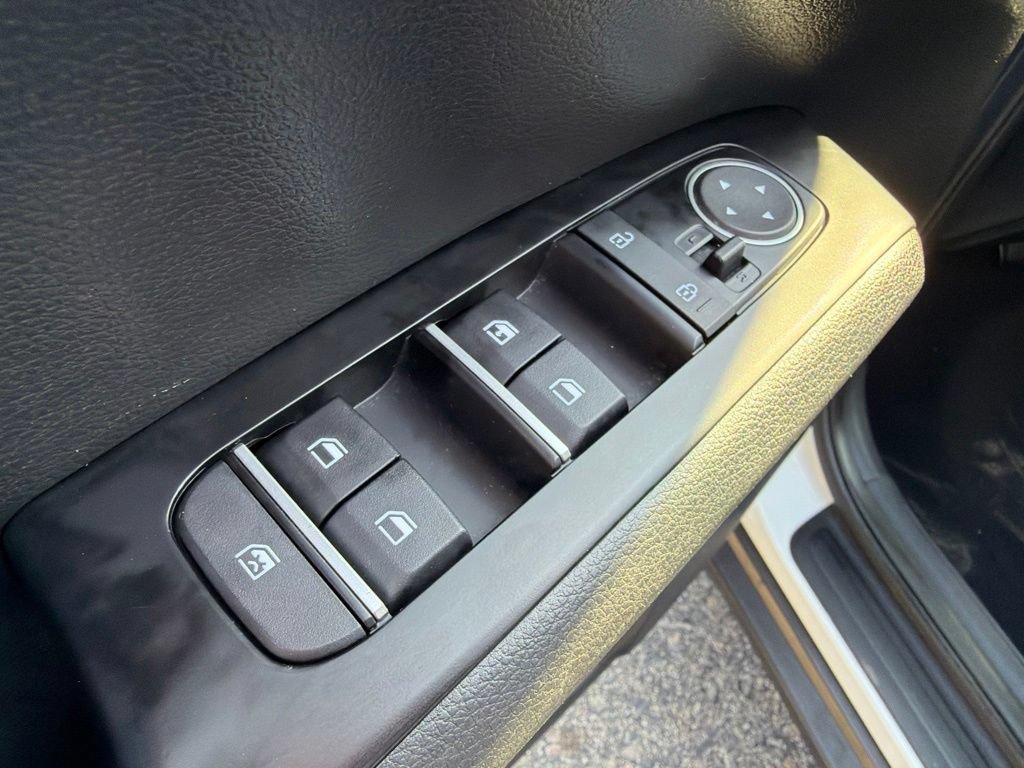Certified 2023 Kia Soul LX w/ Option Group 015 FWD image 13
