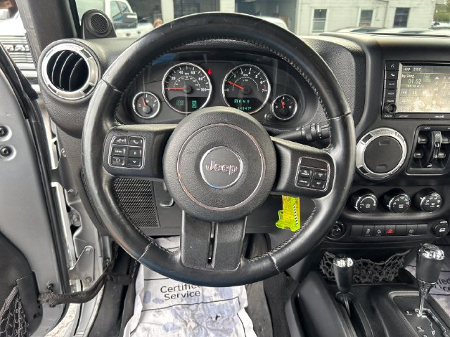 Used 2014 Jeep Wrangler Unlimited Sahara w/ Max Tow Package AWD/4WD image 13