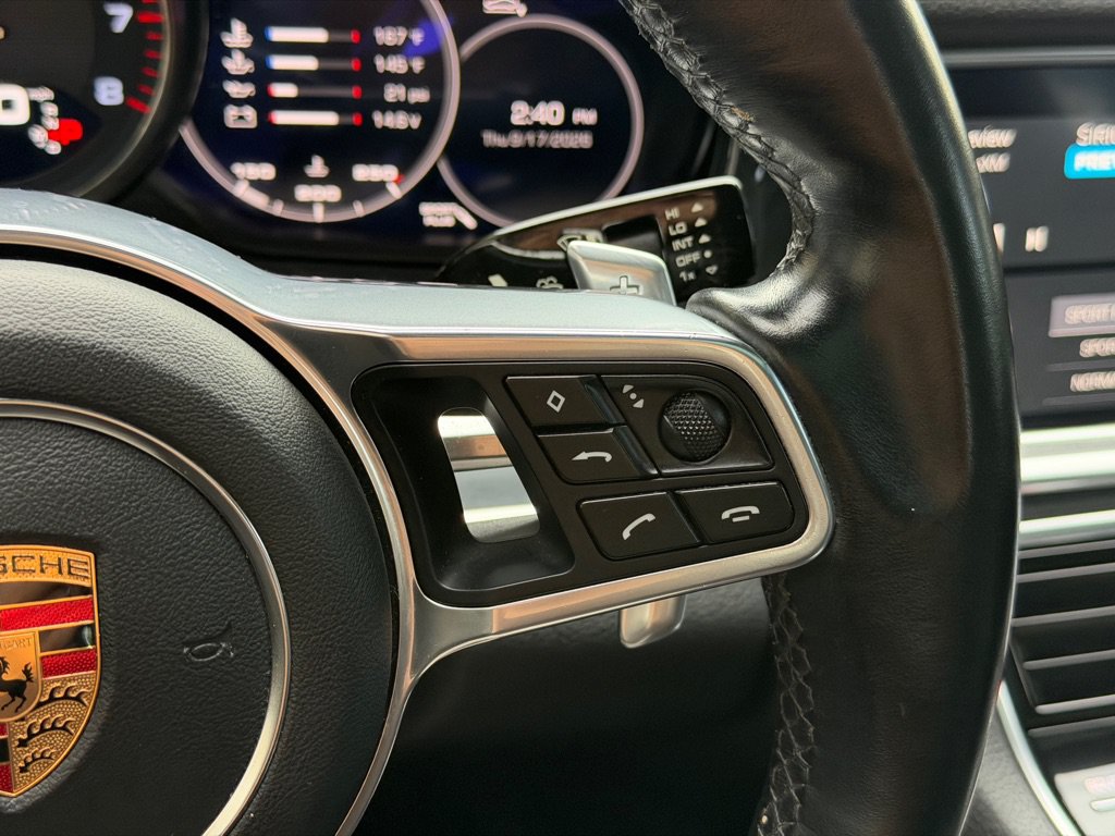 Used 2017 Porsche Panamera 4S AWD/4WD image 32