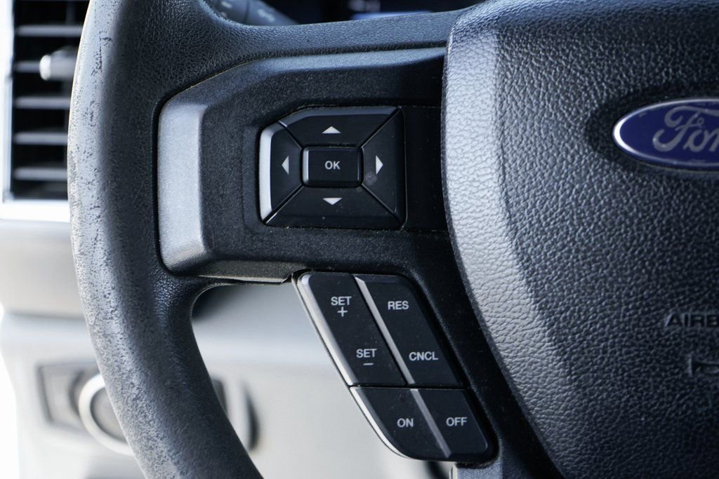 Used 2017 Ford F550 2WD Regular Cab Super Duty image 30