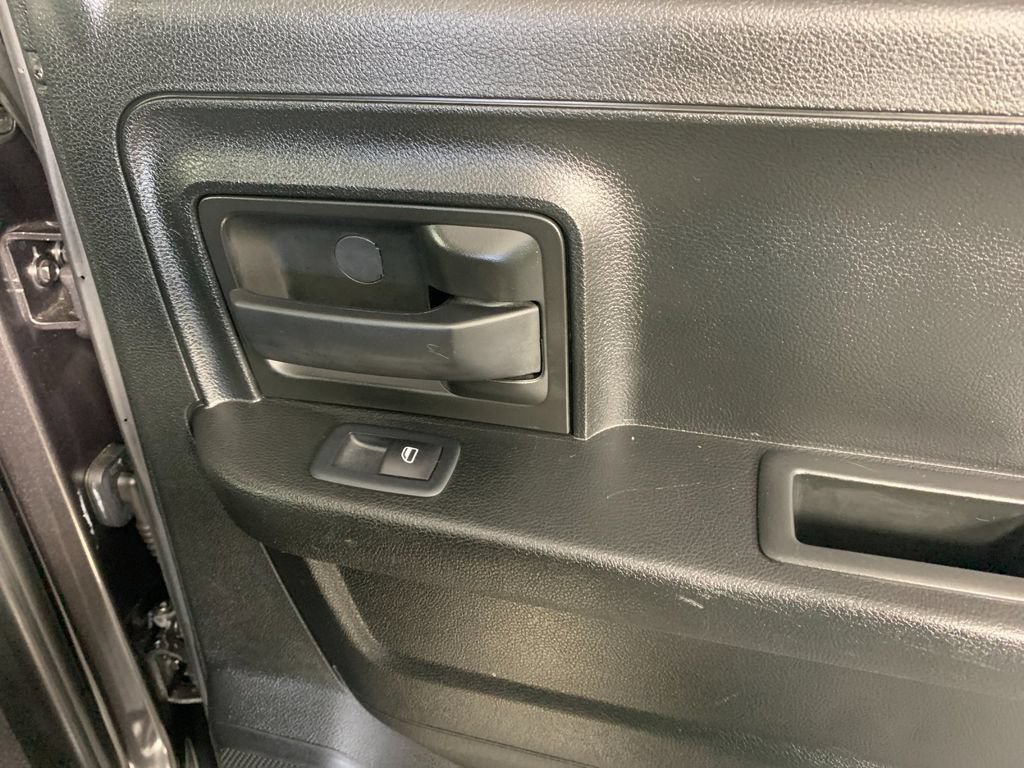 Used 2019 RAM 1500 Tradesman w/ Chrome Plus Package RWD image 33