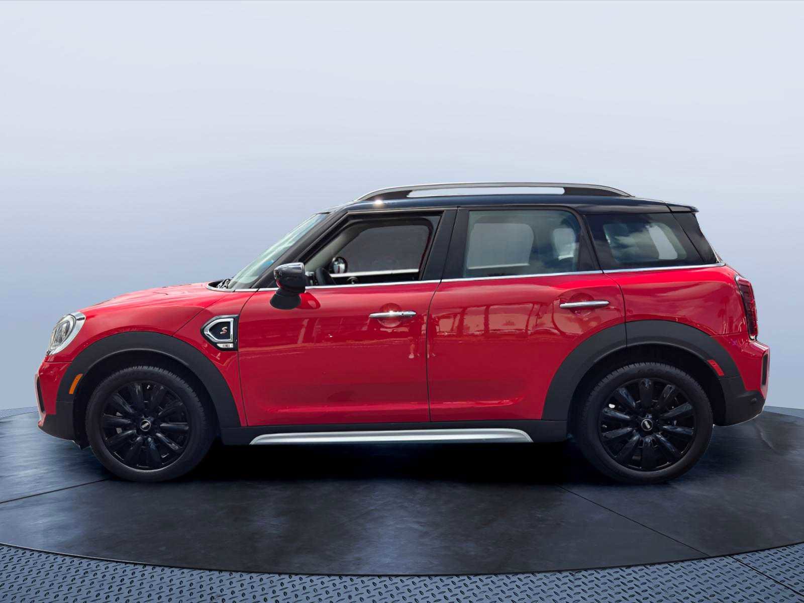 Certified 2024 MINI Cooper Countryman S FWD image 2