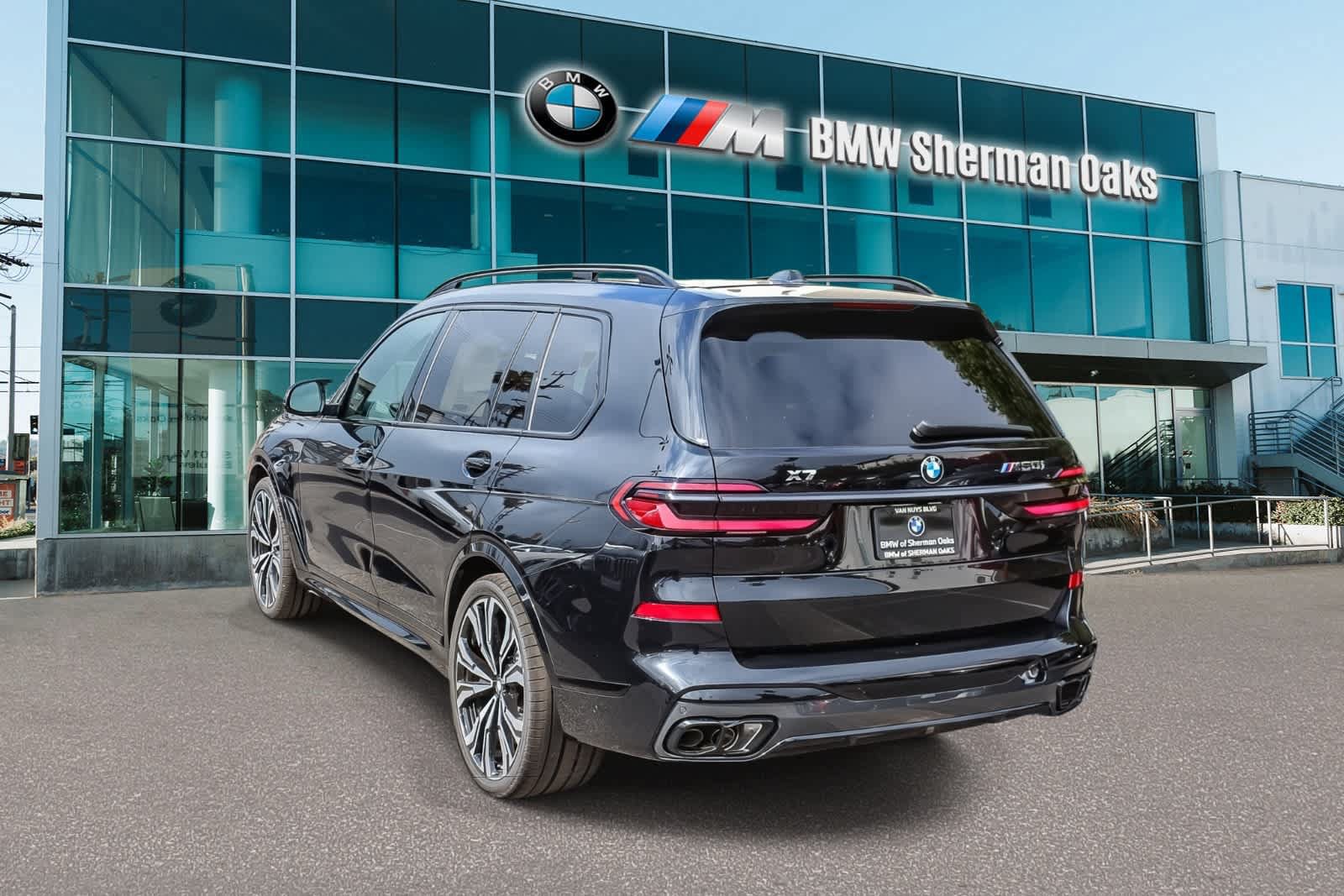 New 2027 BMW X7 M60i AWD/4WD image 6