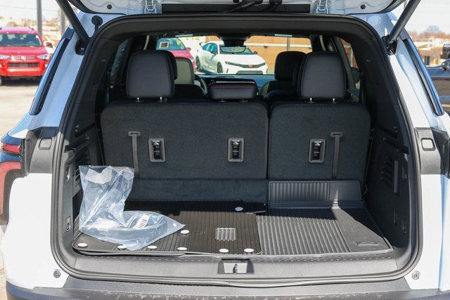 New 2026 Chevrolet Traverse Z71 w/ Enhanced Driving Package image 8