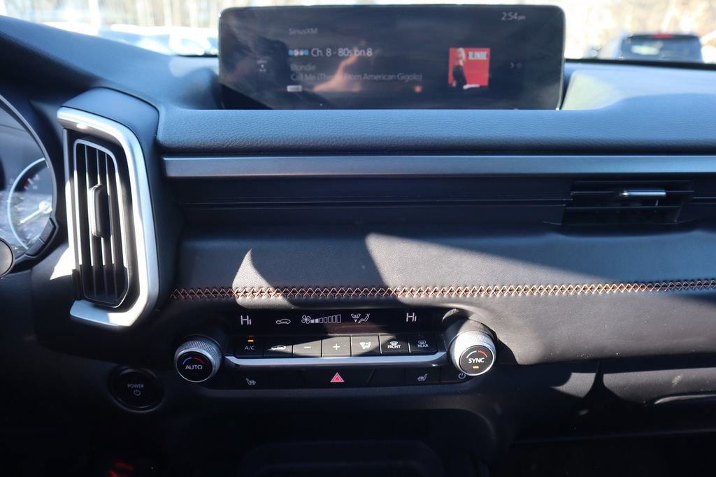 Used 2025 MAZDA CX-50 AWD 2.5 Hybrid w/ Premium Pkg image 19