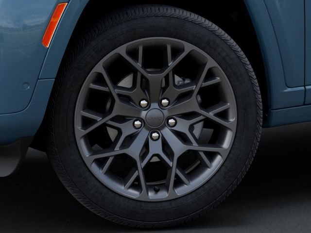 New 2026 Jeep Grand Cherokee L Summit w/ Obsidian Package AWD/4WD image 8