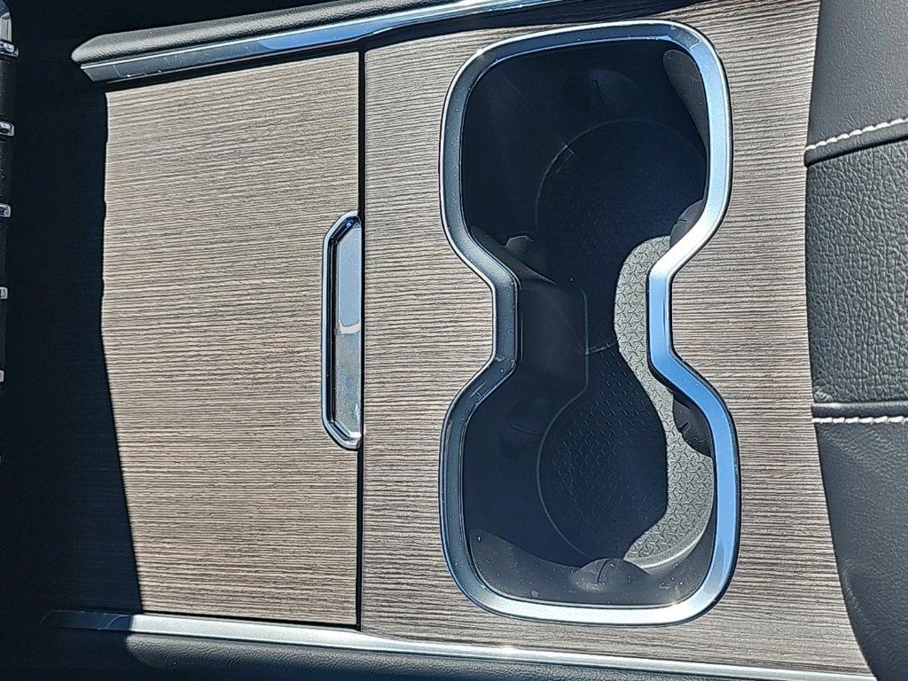 New 2026 GMC Acadia Denali w/ Super Cruise Package image 29