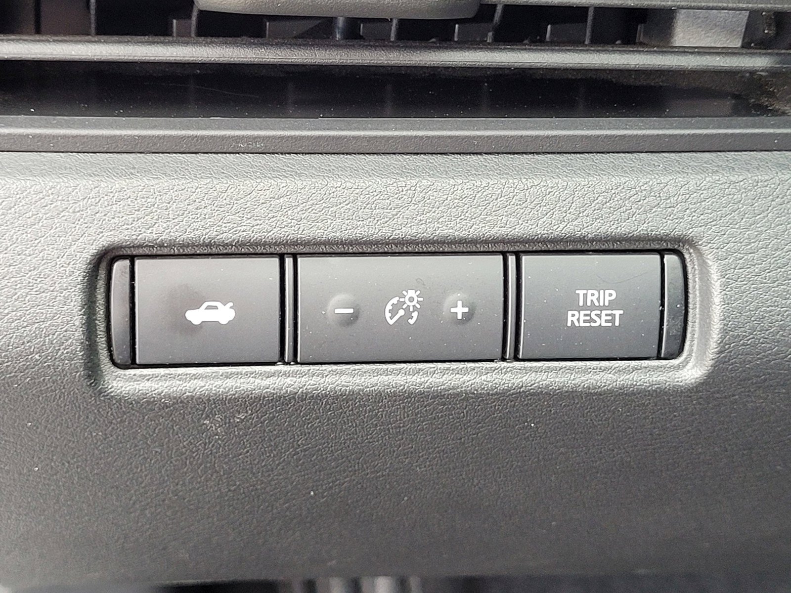 Certified 2020 Nissan Altima 2.5 S FWD image 8