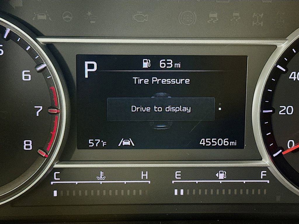 Certified 2023 Kia Sorento LX FWD image 5