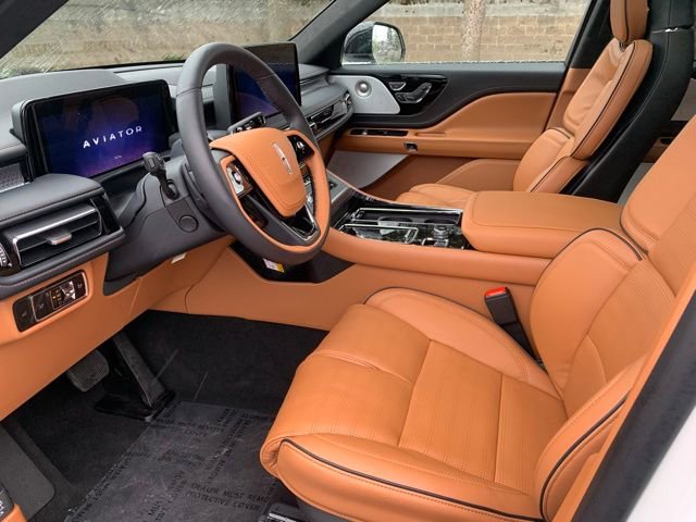 New 2026 Lincoln Aviator Black Label w/ Dynamic Handling Package image 13