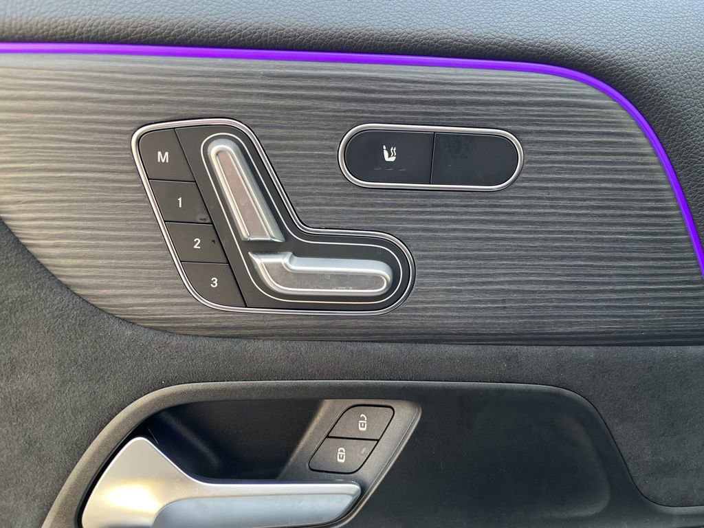 Used 2023 Mercedes-Benz GLA 250 4MATIC image 12