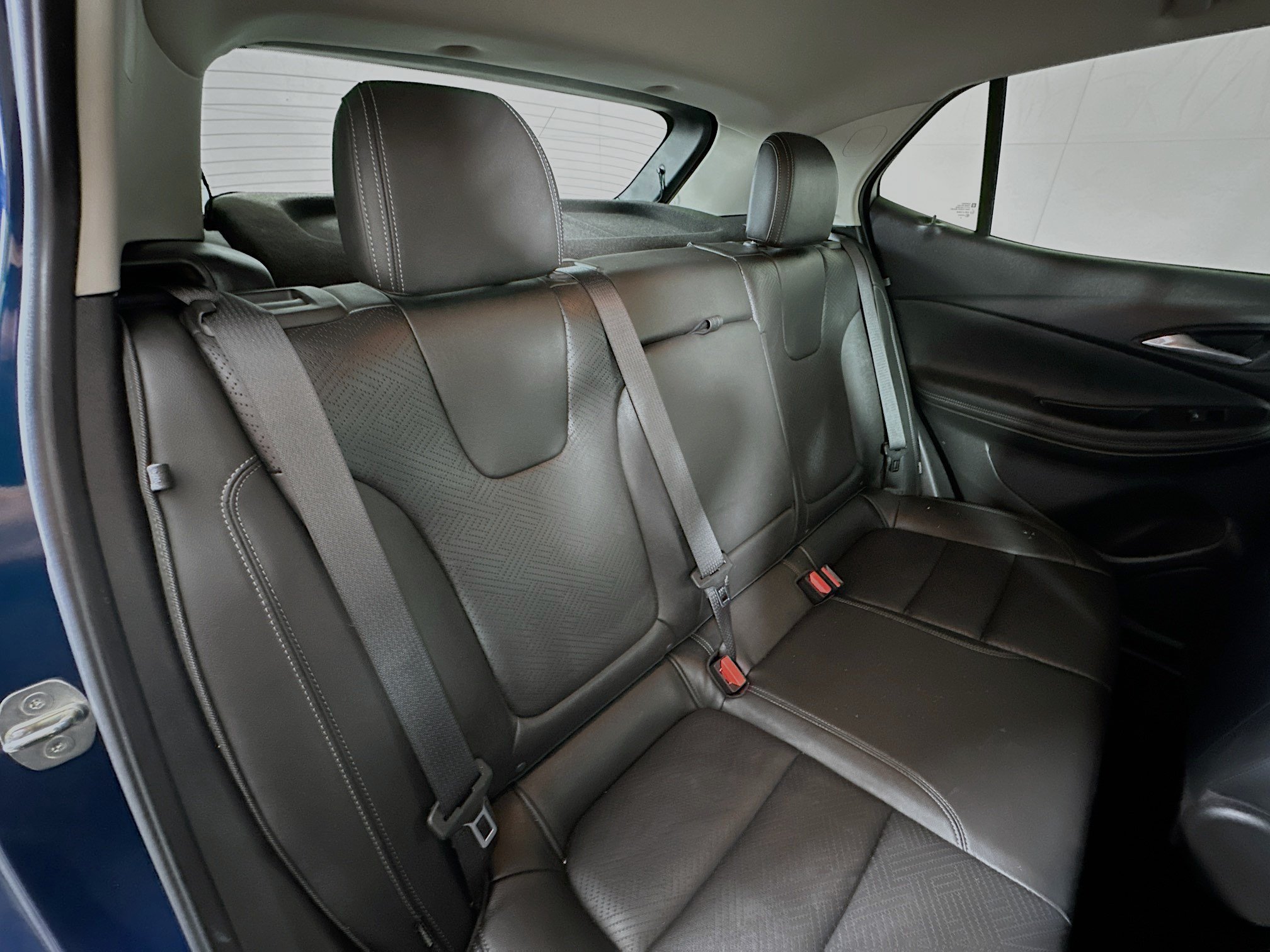Used 2020 Buick Encore GX Essence FWD image 24