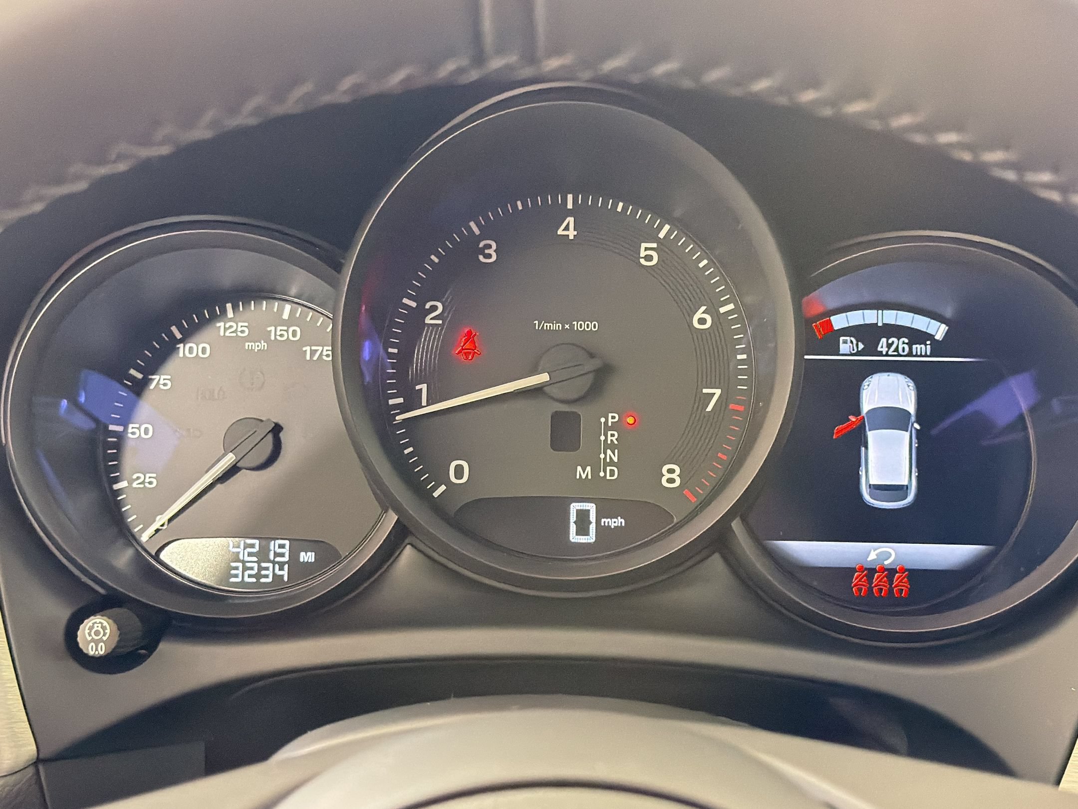 Certified 2026 Porsche Macan AWD/4WD image 24