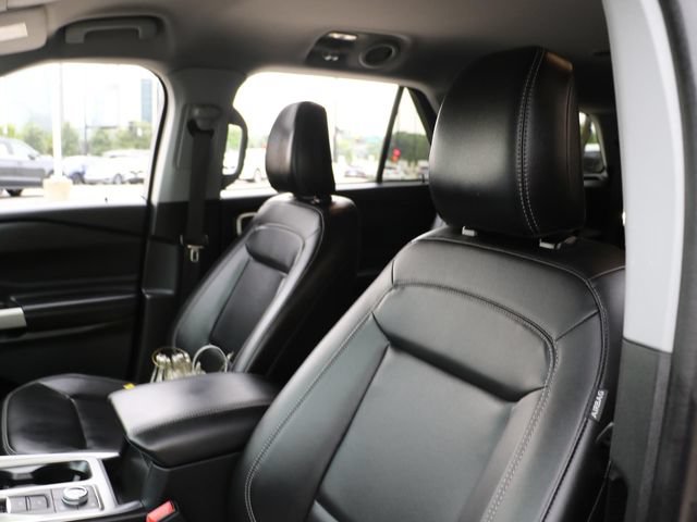 Certified 2023 Ford Explorer XLT w/ Equipment Group 202A AWD/4WD image 20