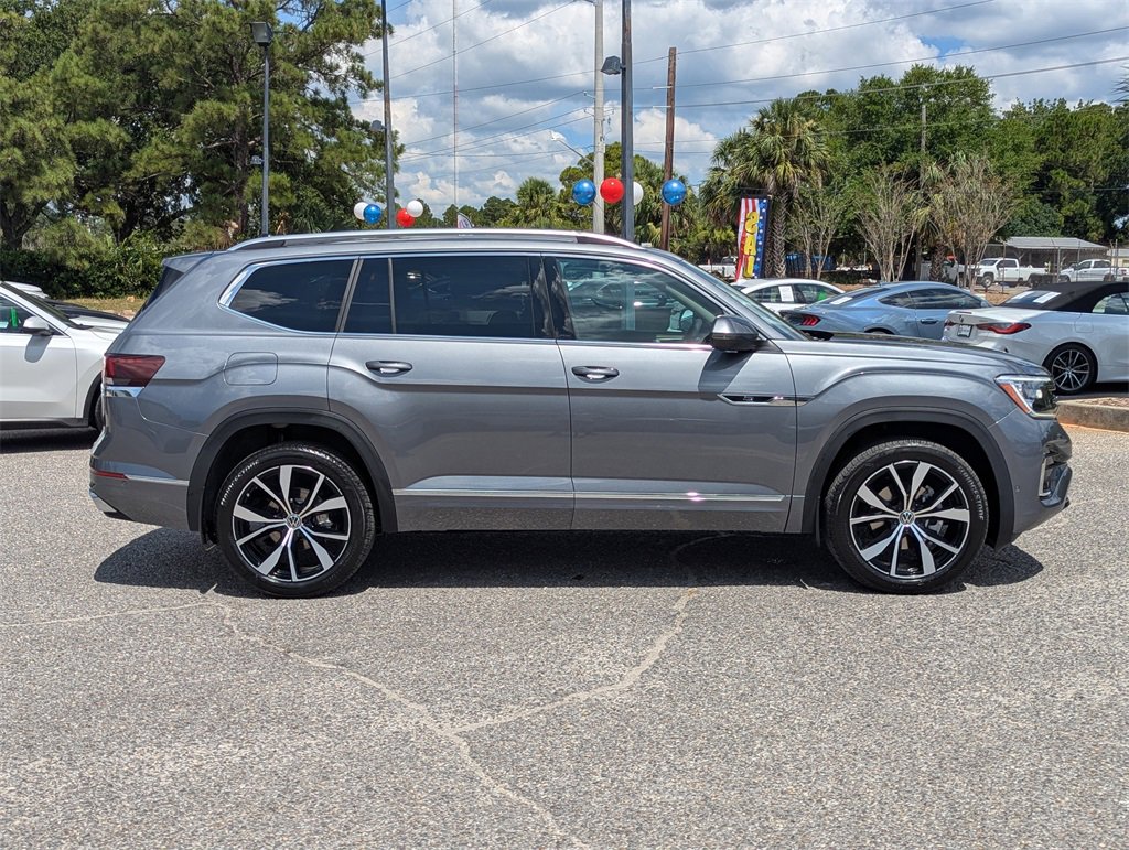 New 2025 Volkswagen Atlas SEL Premium R-Line image 8