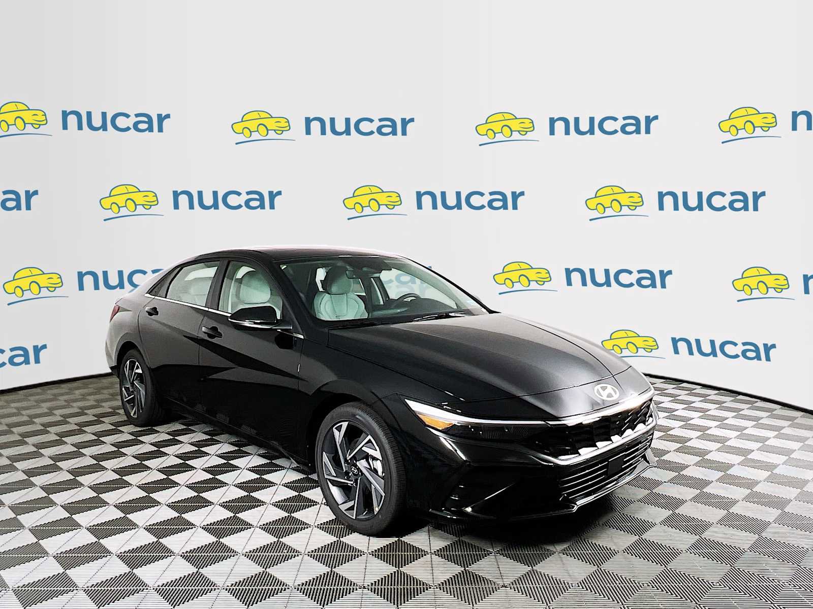 Used 2025 Hyundai Elantra Limited image 1