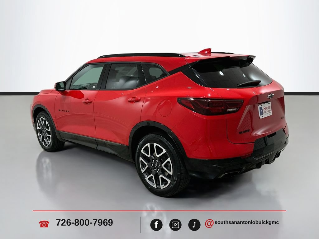Certified 2024 Chevrolet Blazer RS w/ Driver Confidence II Package FWD image 6