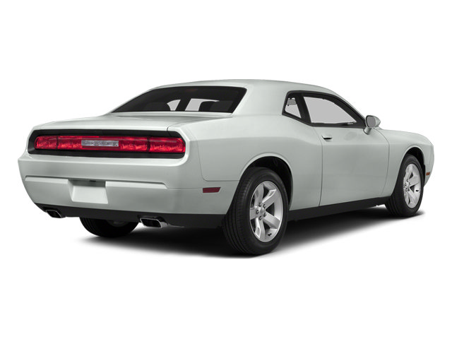 Used 2014 Dodge Challenger SXT RWD image 4