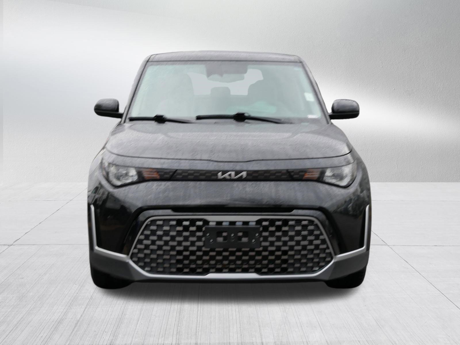 Used 2023 Kia Soul EX FWD image 2