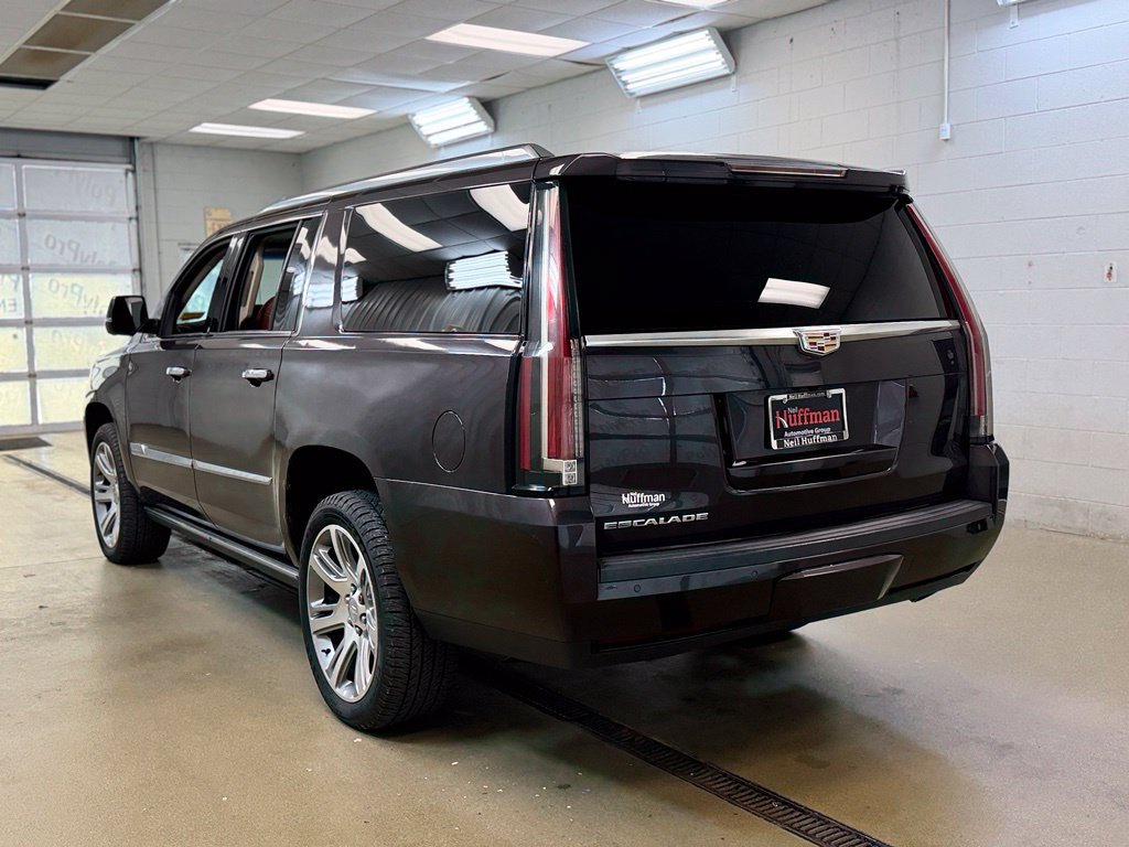 Used 2015 Cadillac Escalade ESV Premium AWD/4WD image 7