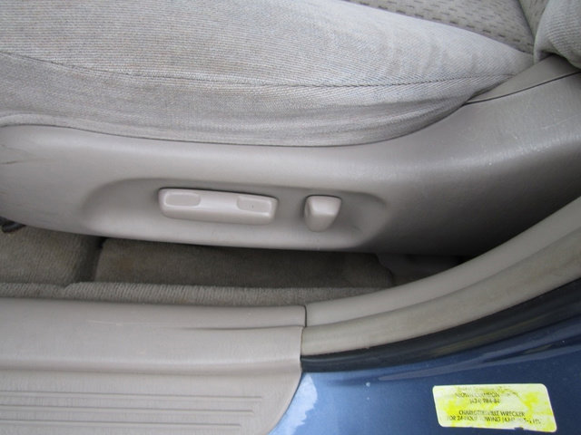 Used 2003 Toyota Camry LE image 9