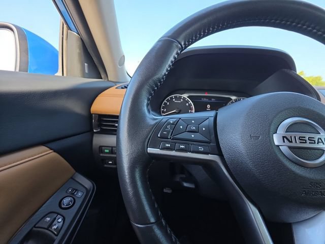 Used 2022 Nissan Sentra SV w/ SV Premium Package FWD image 11