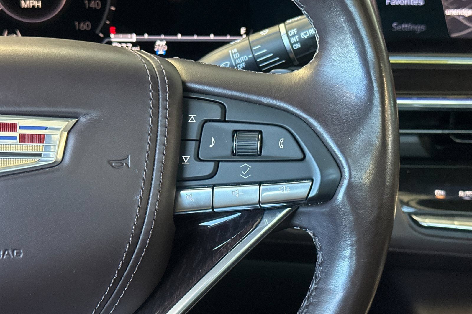 Used 2021 Cadillac Escalade Sport Platinum AWD/4WD image 37