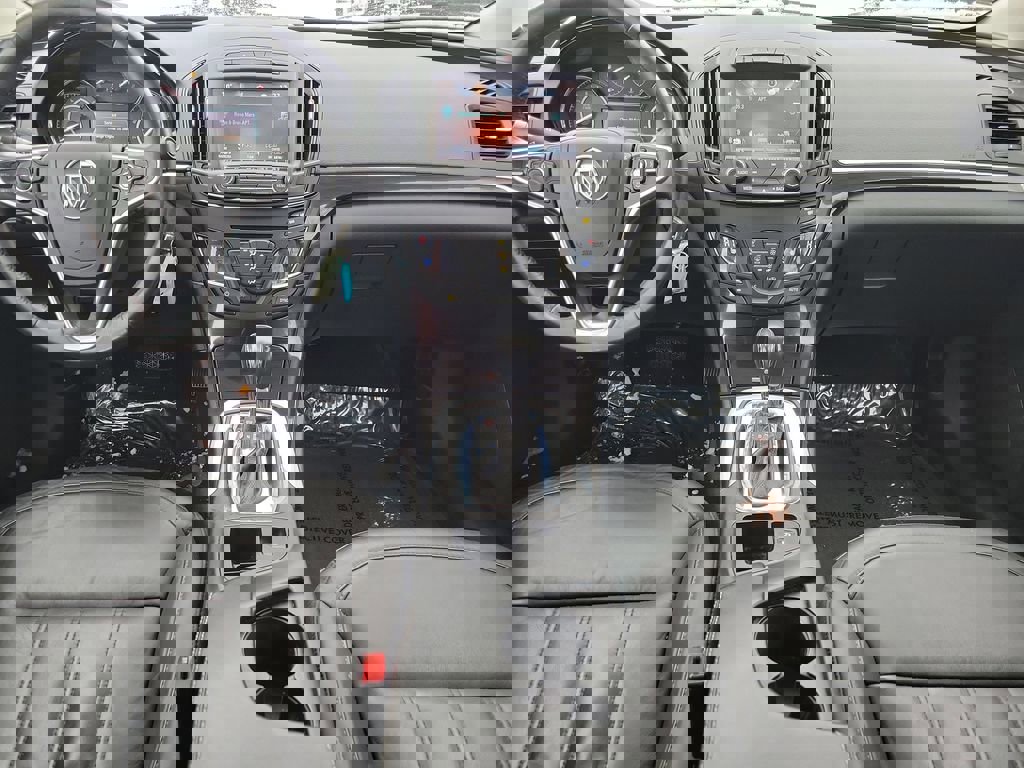 Used 2016 Buick Regal image 11