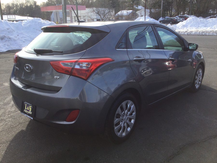 Used 2017 Hyundai Elantra GT image 6